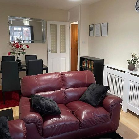 Nnk Air Bnb Enfield Exterior foto