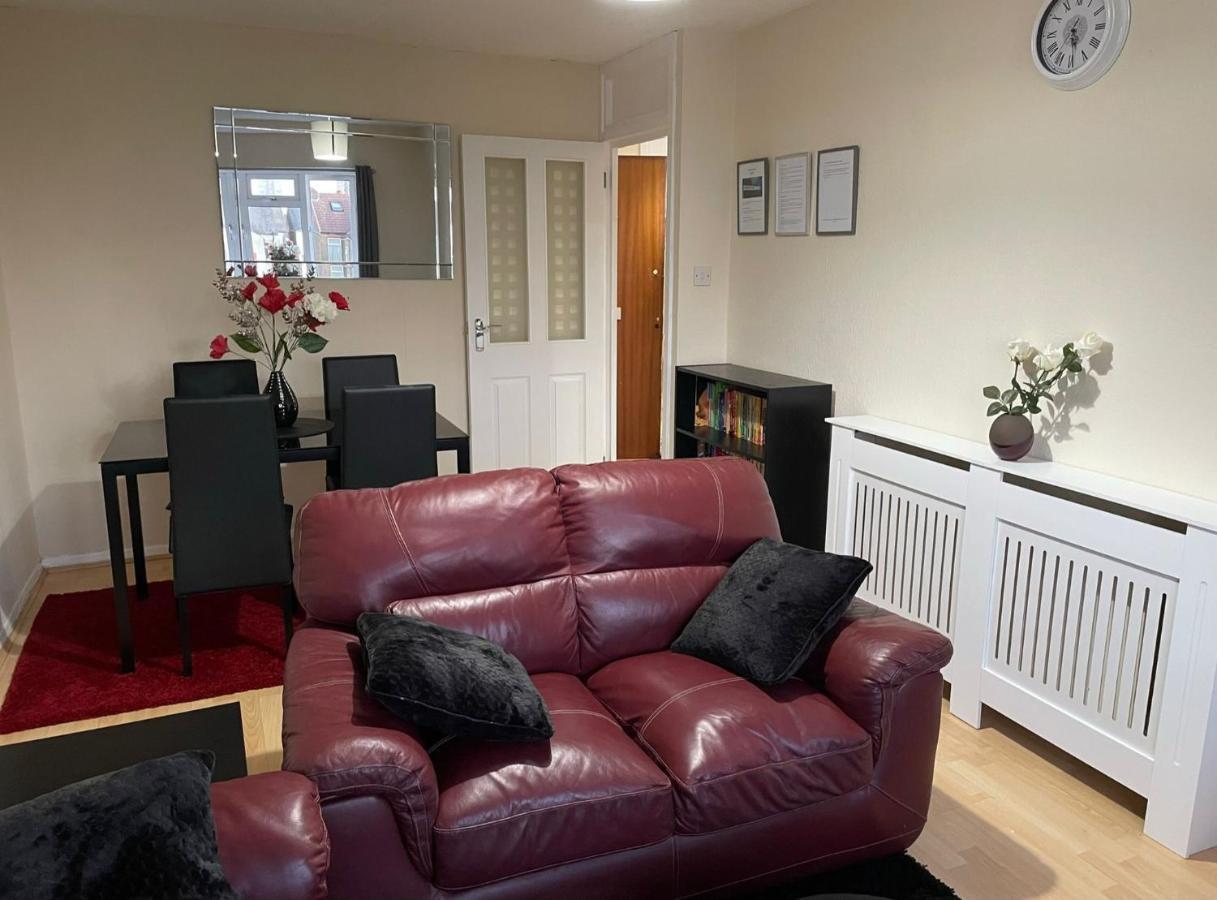 Nnk Air Bnb Enfield Exterior foto